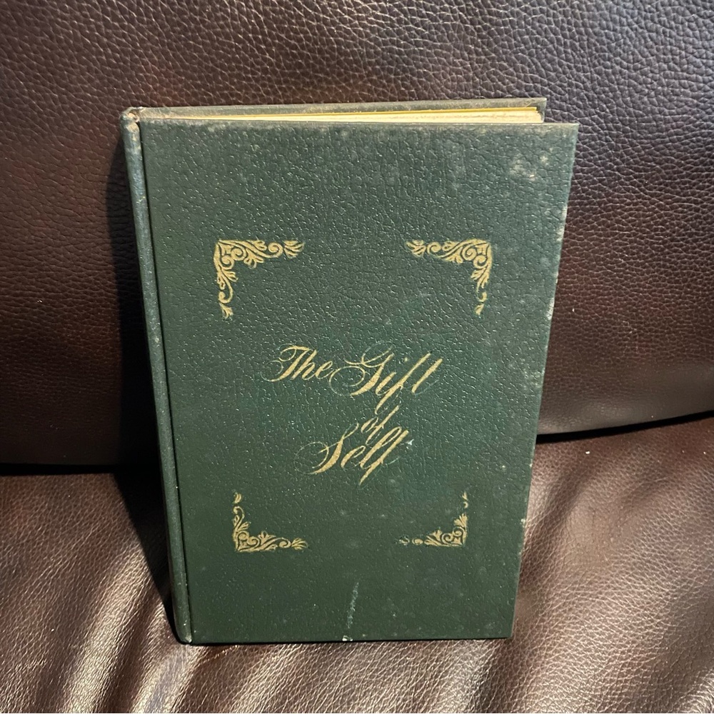 The Gift of Self by Marion D Hanks